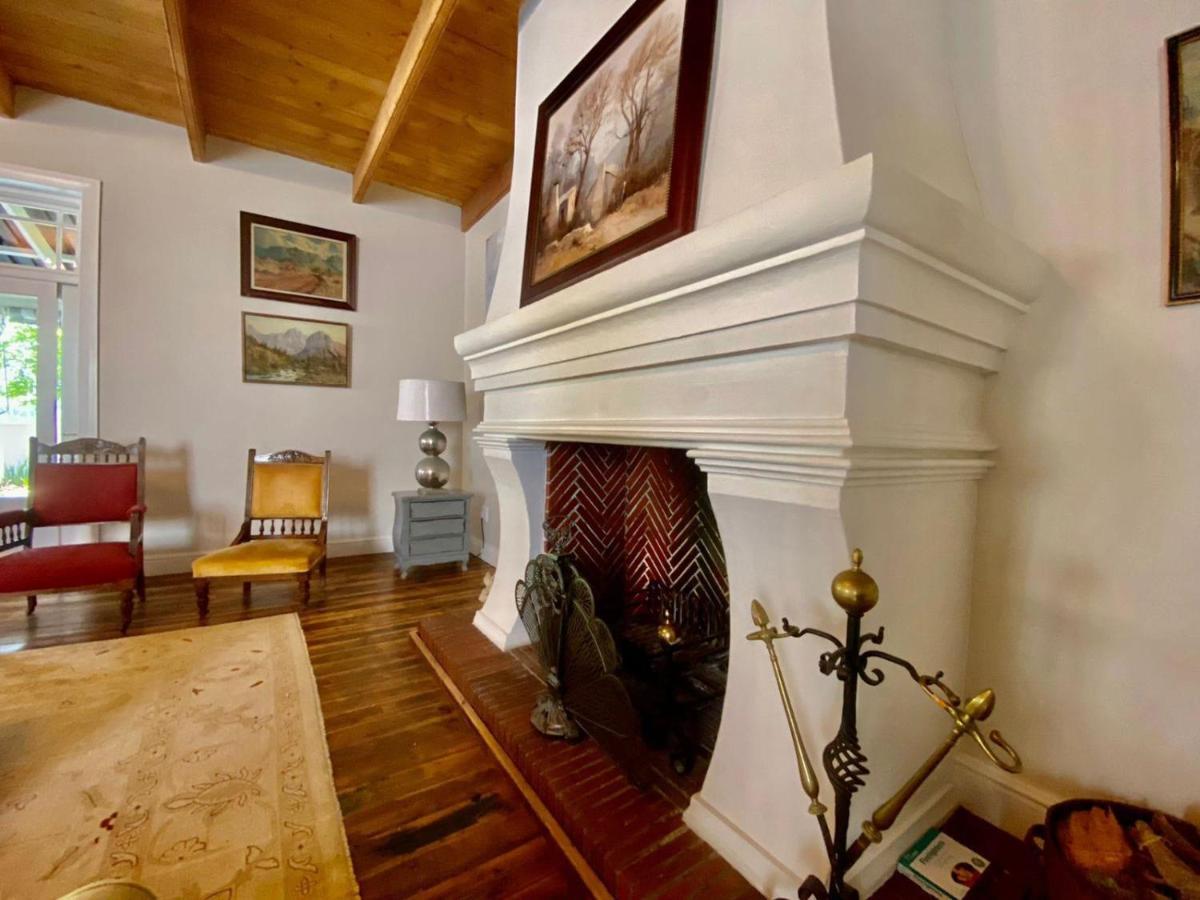 Banhoek Corner Guesthouse Stellenbosch Bagian luar foto